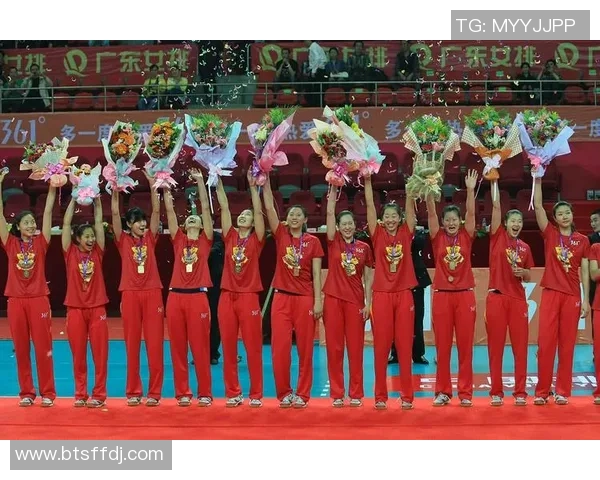 上海足球队在奥运会上的默契配合与战术分析探讨