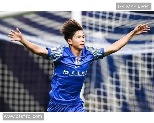 足球李斌：从草根球员到职业教练的奋斗历程与心路历程